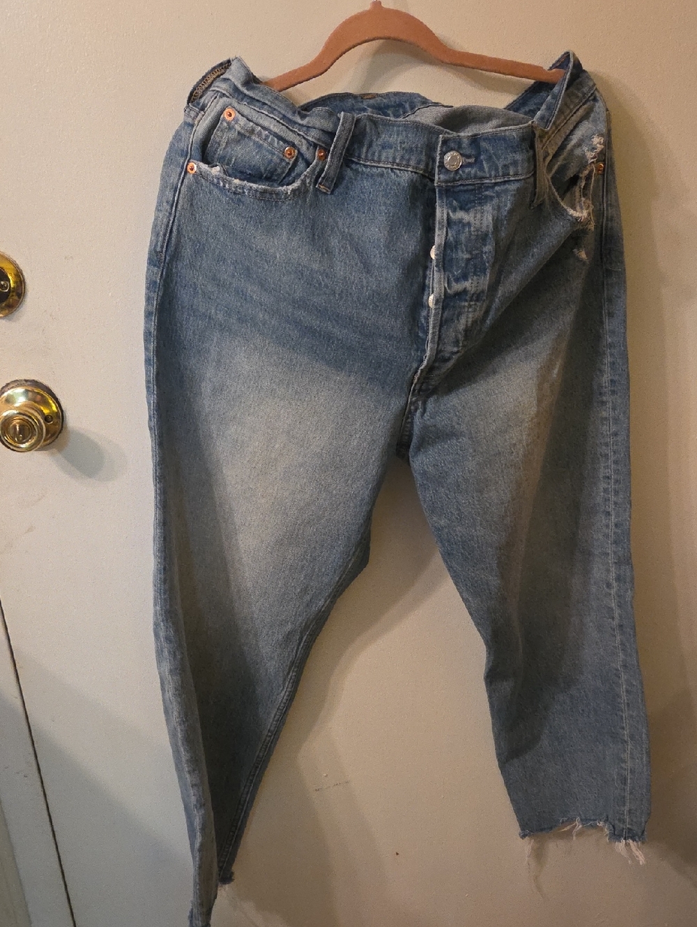 GAP Women's Light Blue Washed Cropped Jeans Cheeky Straight
